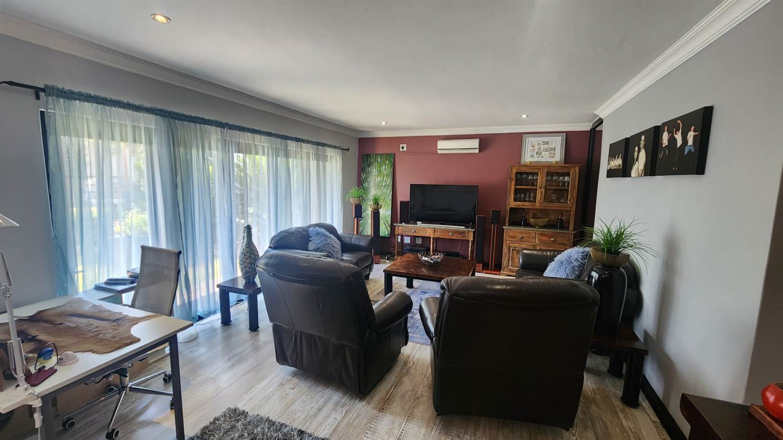 4 Bed House in Zambezi Country Estate photo number 5