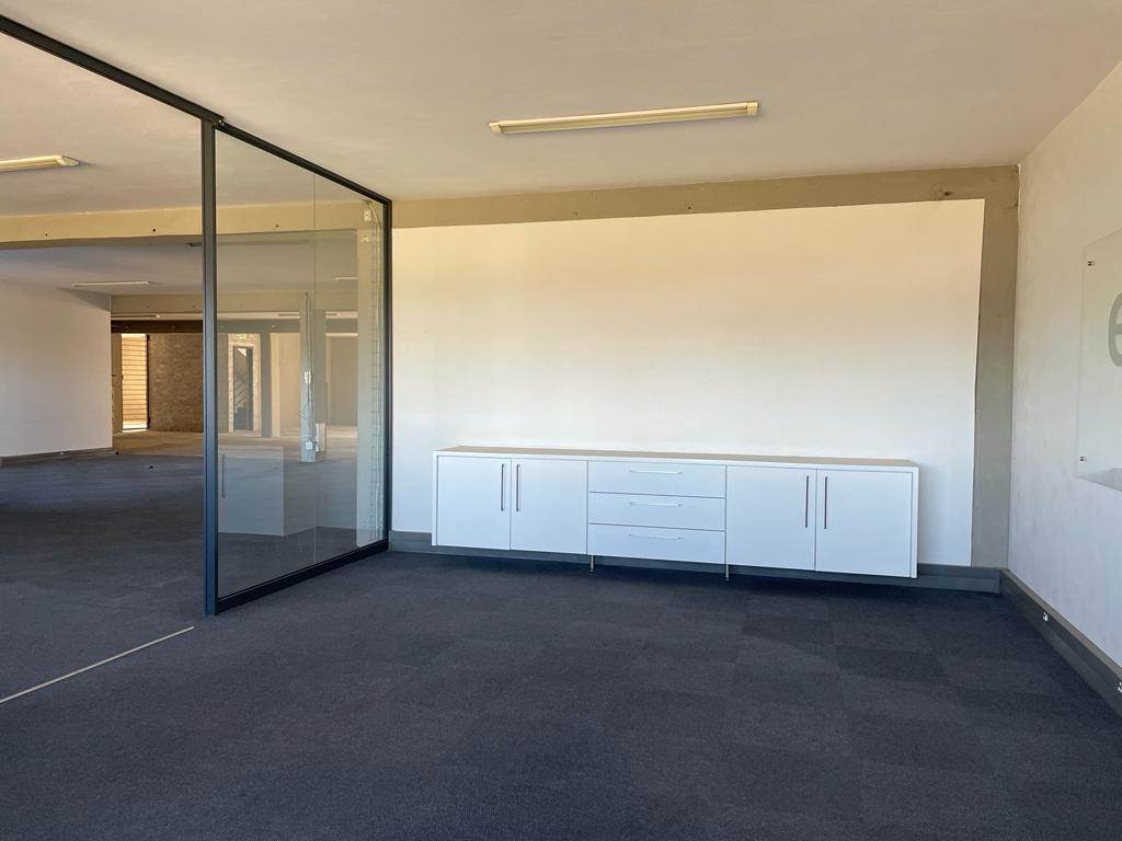 1800  m² Commercial space in Noordwyk photo number 18