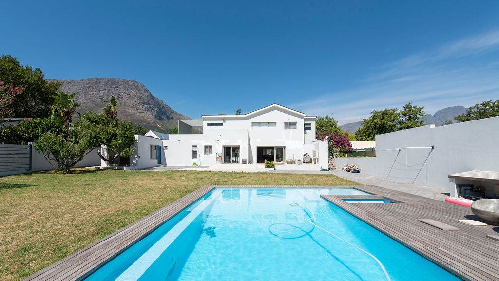 4 Bed House in Franschhoek photo number 20
