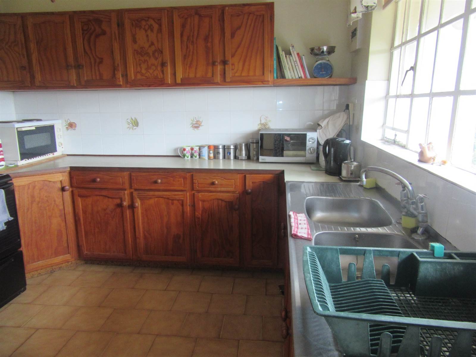 3 Bed Townhouse in Scottburgh Central photo number 11
