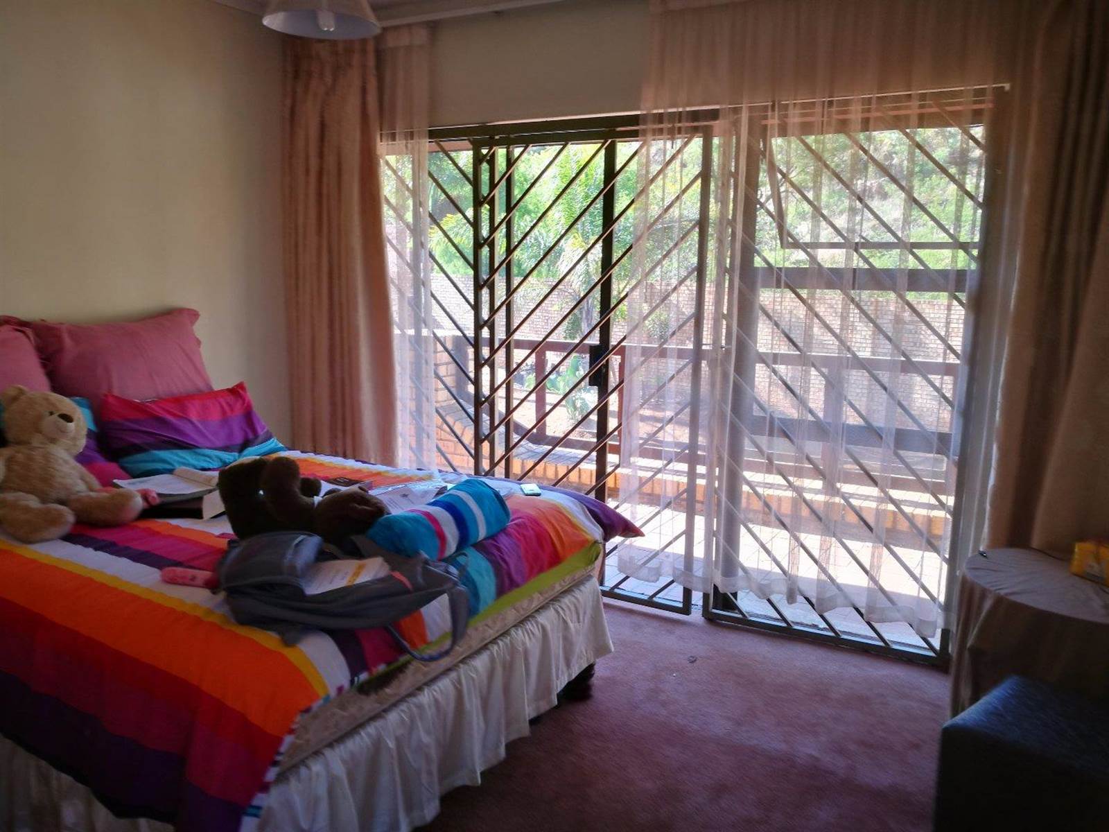 6 Bed House in Laudium photo number 17