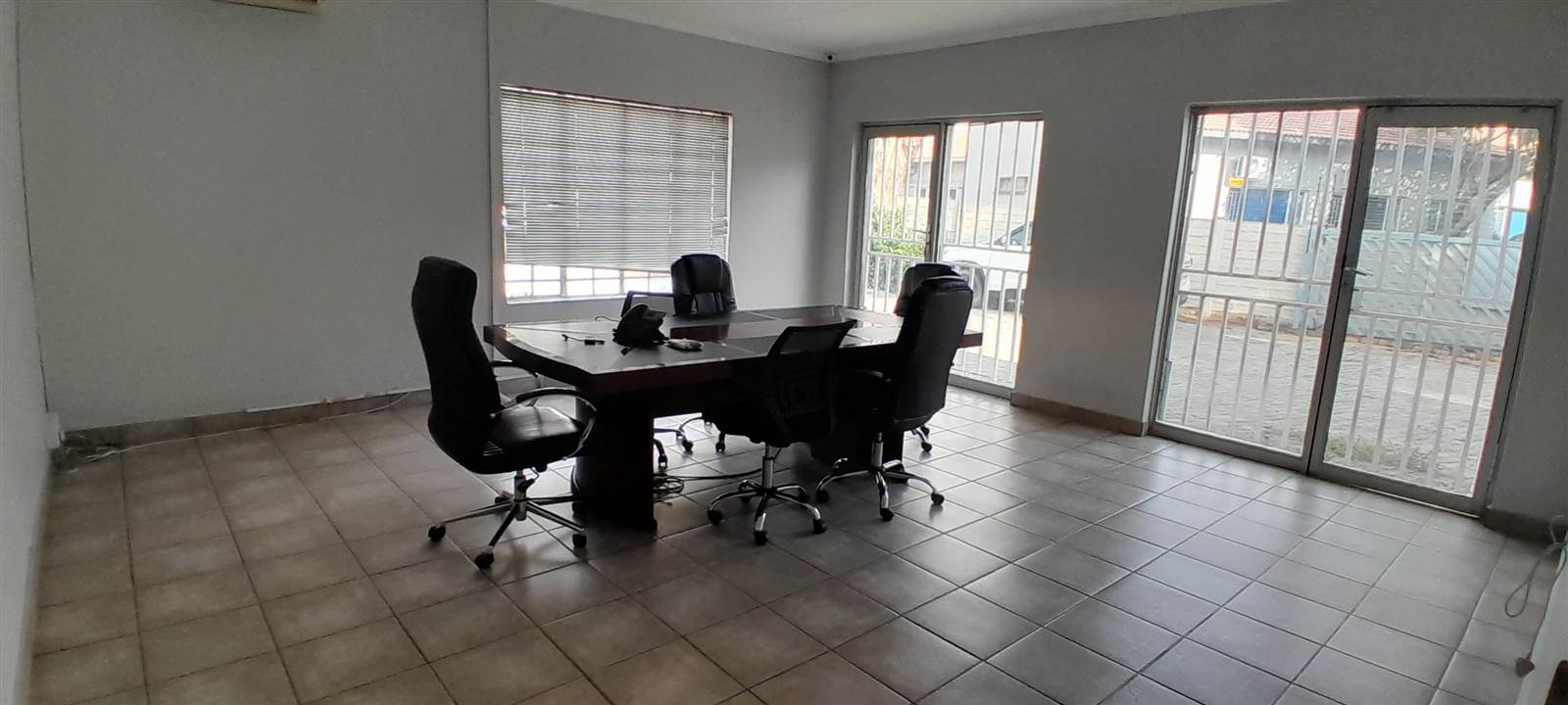 153  m² Commercial space in Rustenburg Central photo number 7