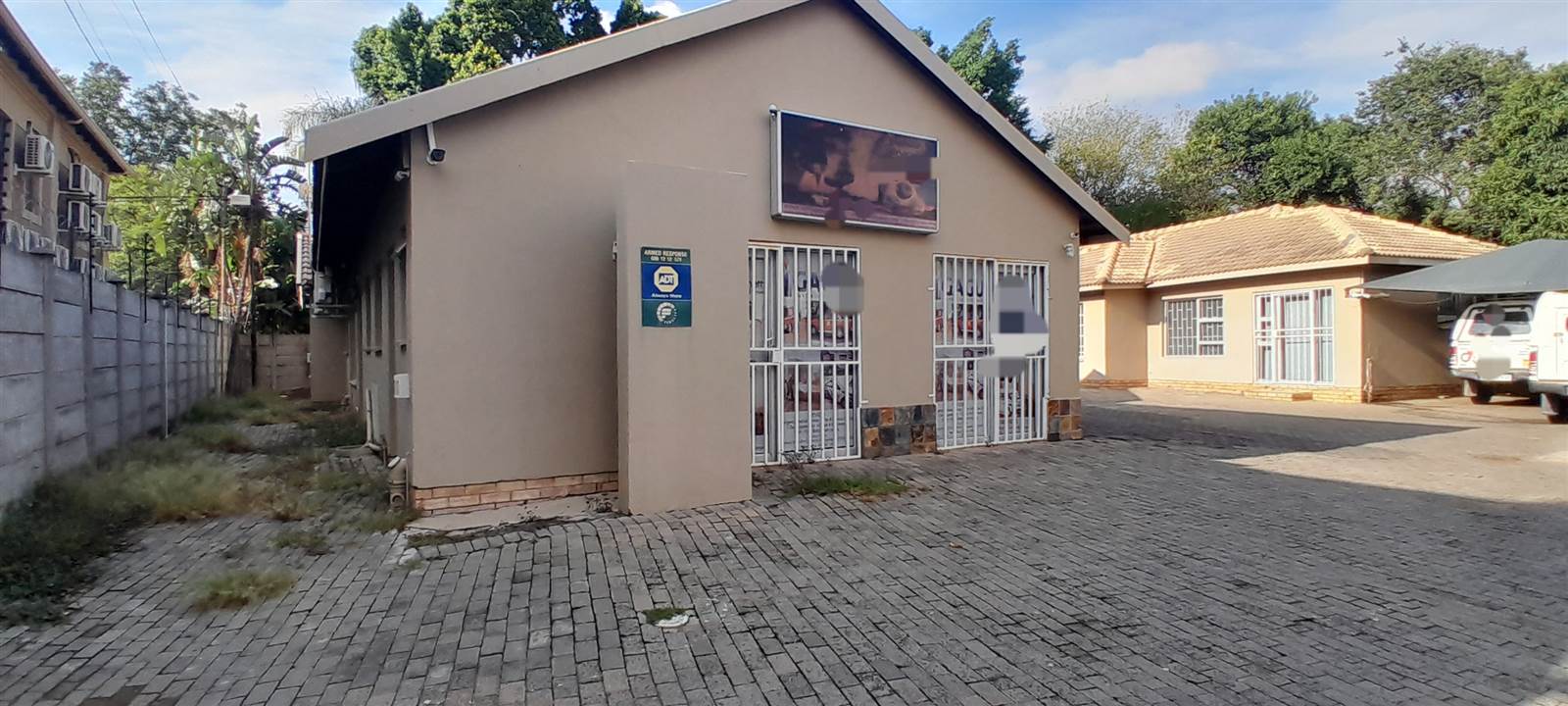 153  m² Commercial space in Rustenburg Central photo number 1