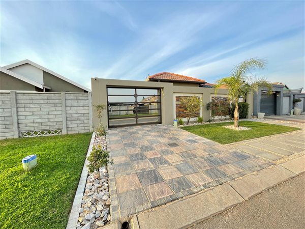 3 Bedroom House 3 Bedroom House