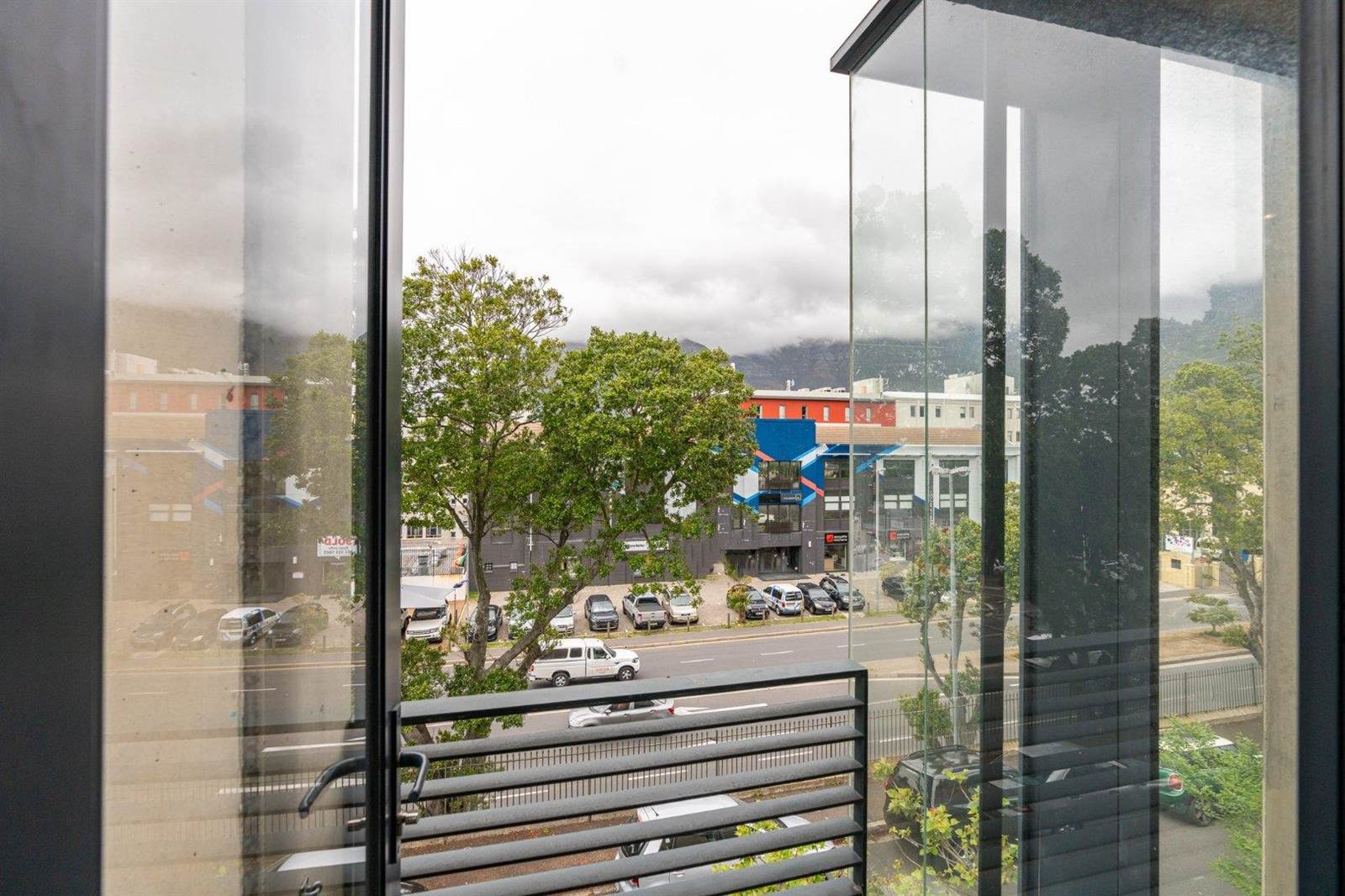 232  m² Office Space in Bo-Kaap photo number 13