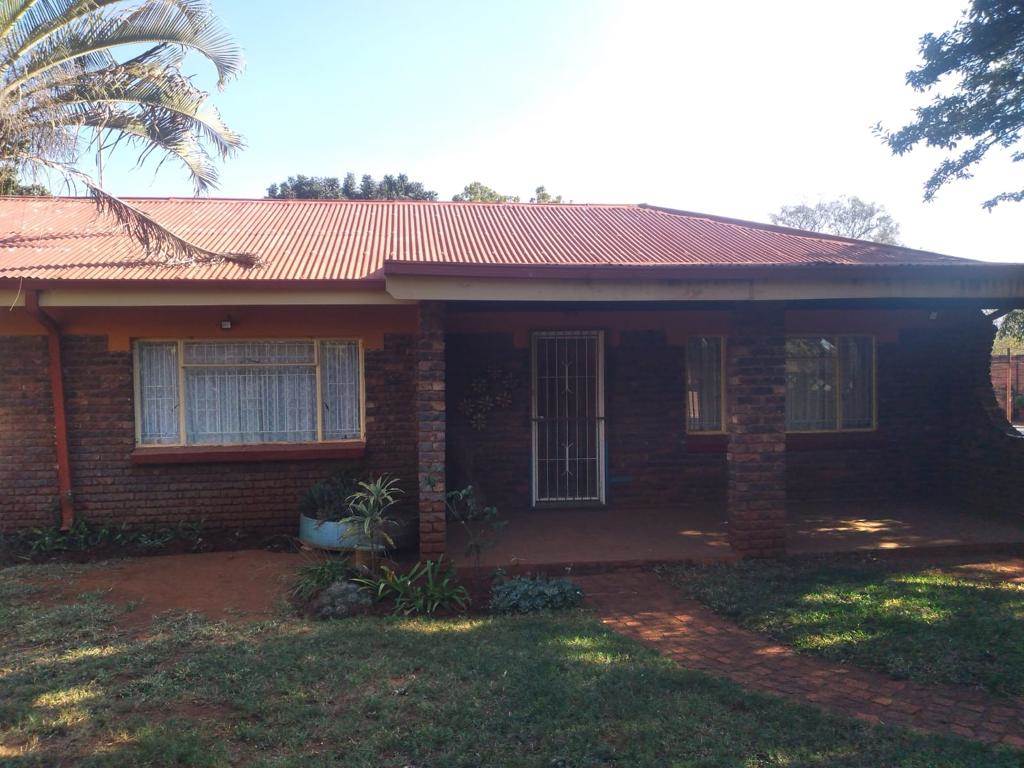 3 Bed House in Impala Park photo number 2