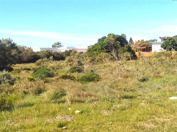 717 m² Land available in Paradise Beach