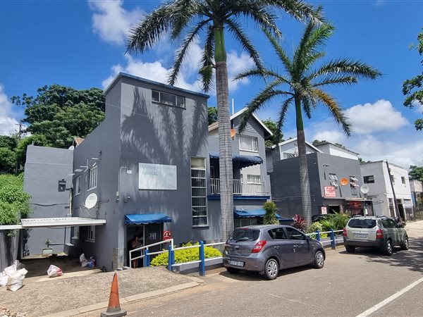 1 806 m² Commercial space 1 806 m² Commercial space