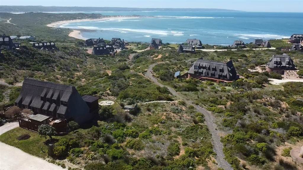 805 m² Land available in Stilbaai photo number 4