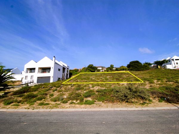 807 m² Land