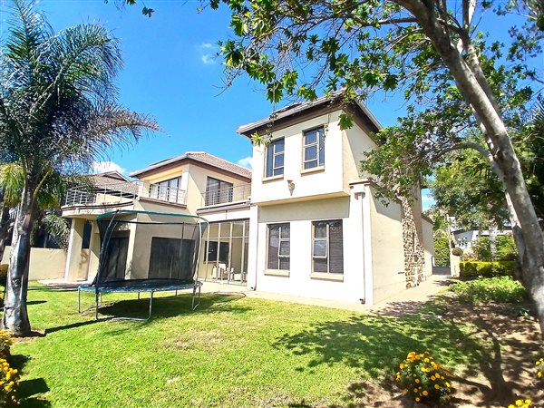 4 Bedroom House 4 Bedroom House