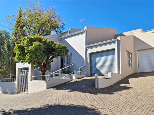 3 Bedroom Townhouse