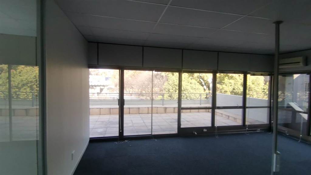 188  m² Commercial space in St Andrews photo number 12