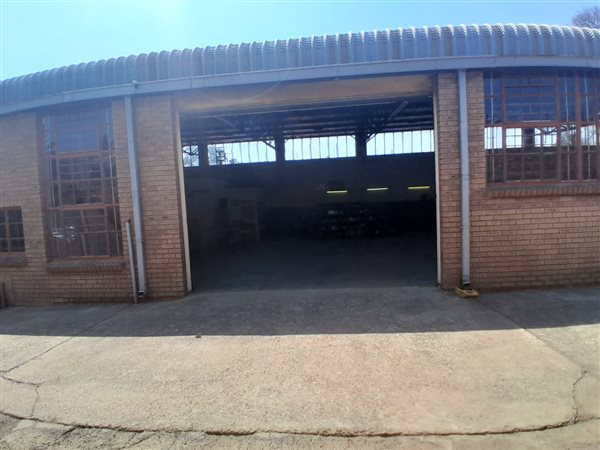 508 m² Industrial space 508 m² Industrial space
