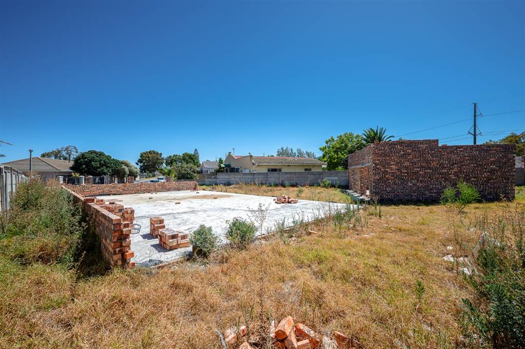 633 m² Land available in Strand Central photo number 6