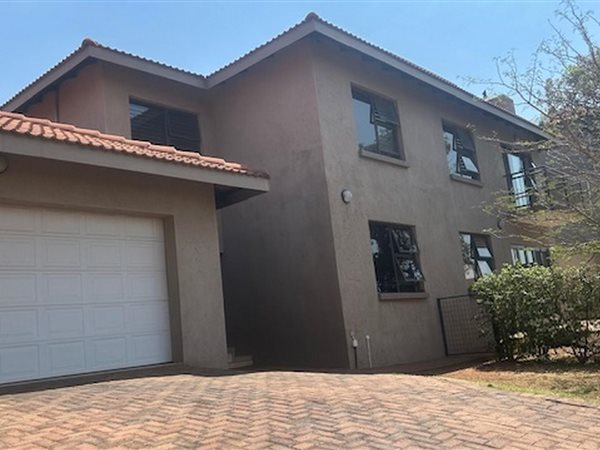 4 Bedroom Townhouse