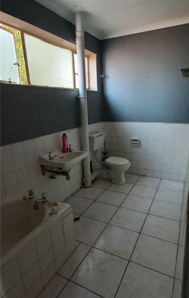 3 Bed Townhouse in Jeppestown photo number 18