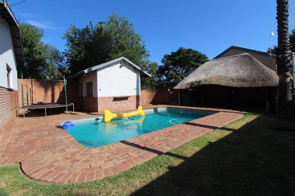 4 Bed House in Modimolle photo number 24