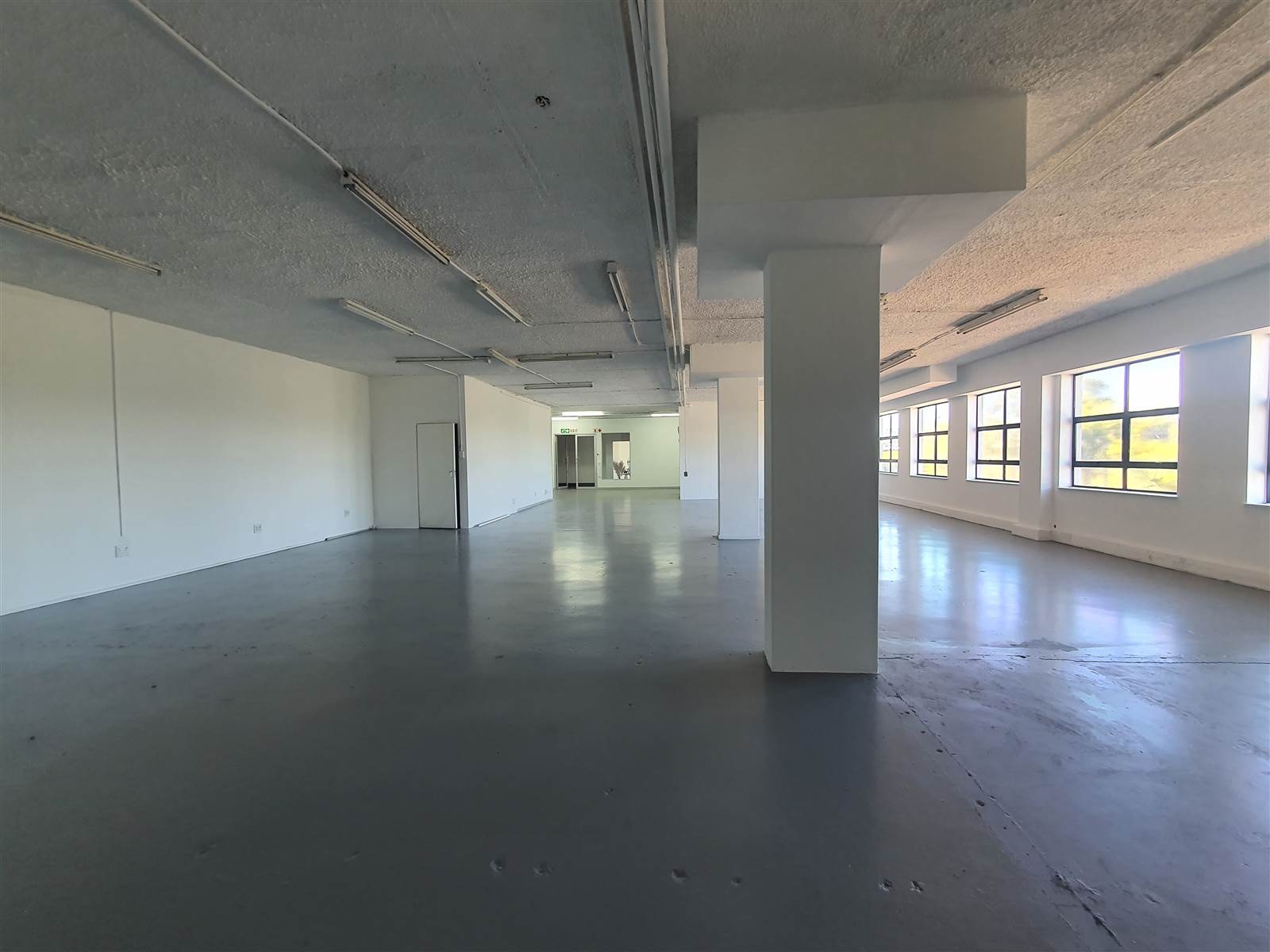 255  m² Commercial space in Kramerville photo number 7