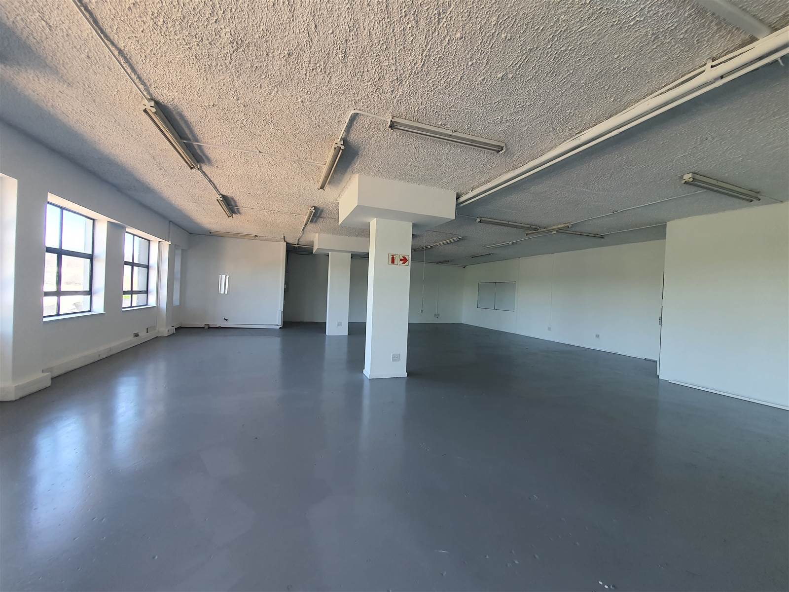 255  m² Commercial space in Kramerville photo number 11