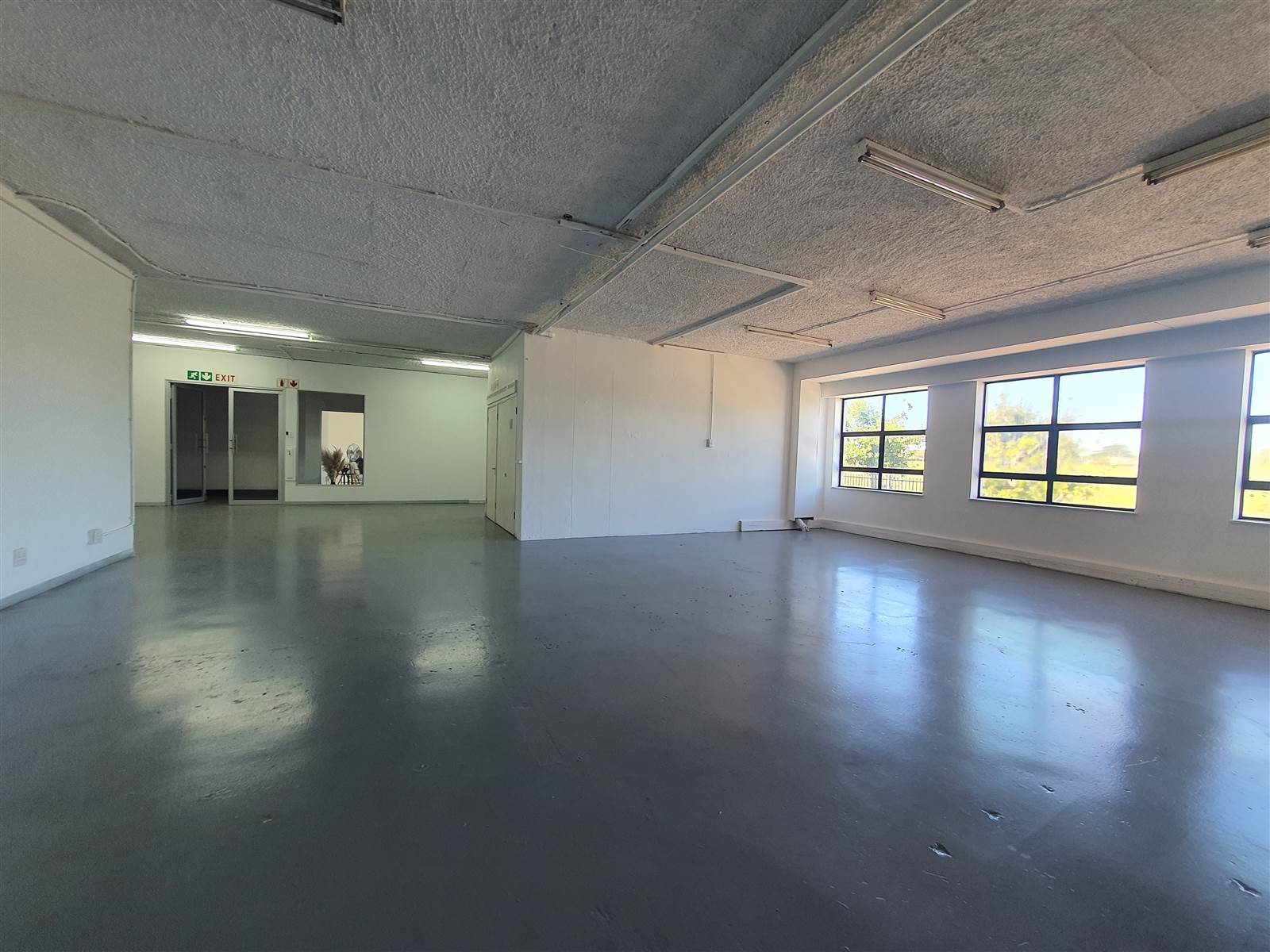 255  m² Commercial space in Kramerville photo number 2