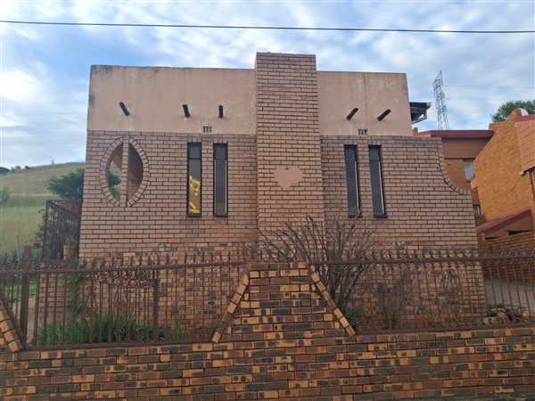 3 Bedroom House 3 Bedroom House