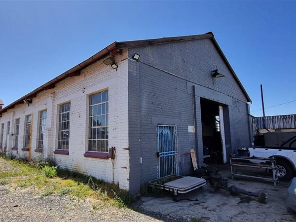 400  m² Industrial space in Krugersdorp Central