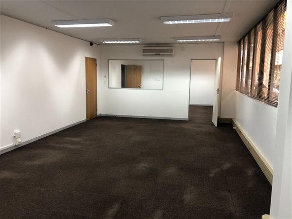 39  m² Office Space in Rietfontein