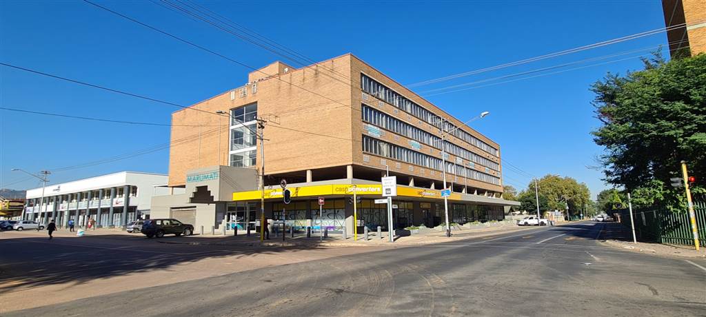 39  m² Office Space in Rietfontein photo number 16