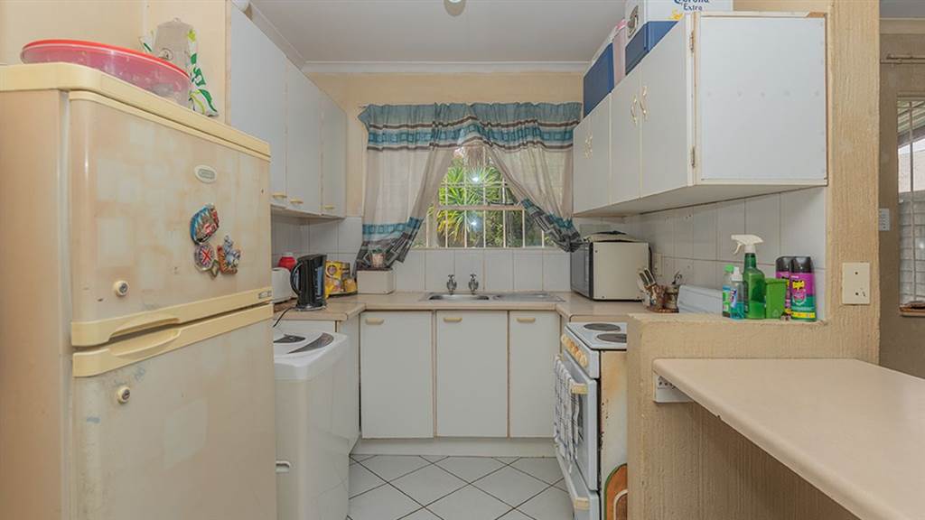 2 Bed House in Terenure photo number 6
