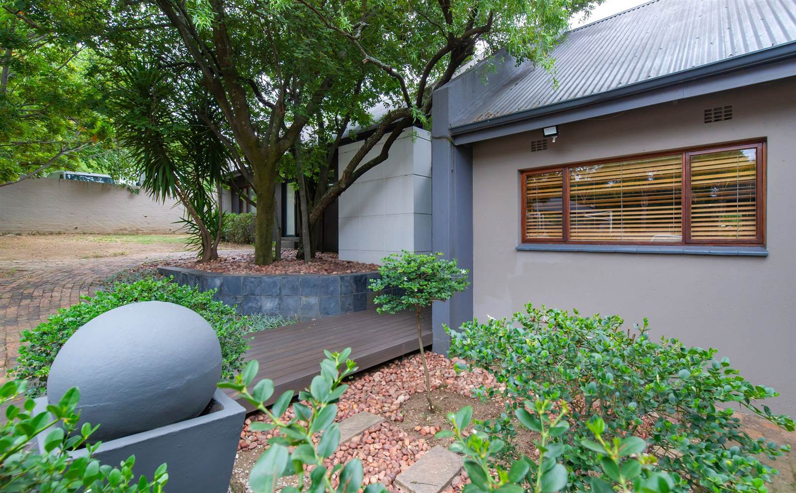 2 Bed House in Rivonia photo number 3