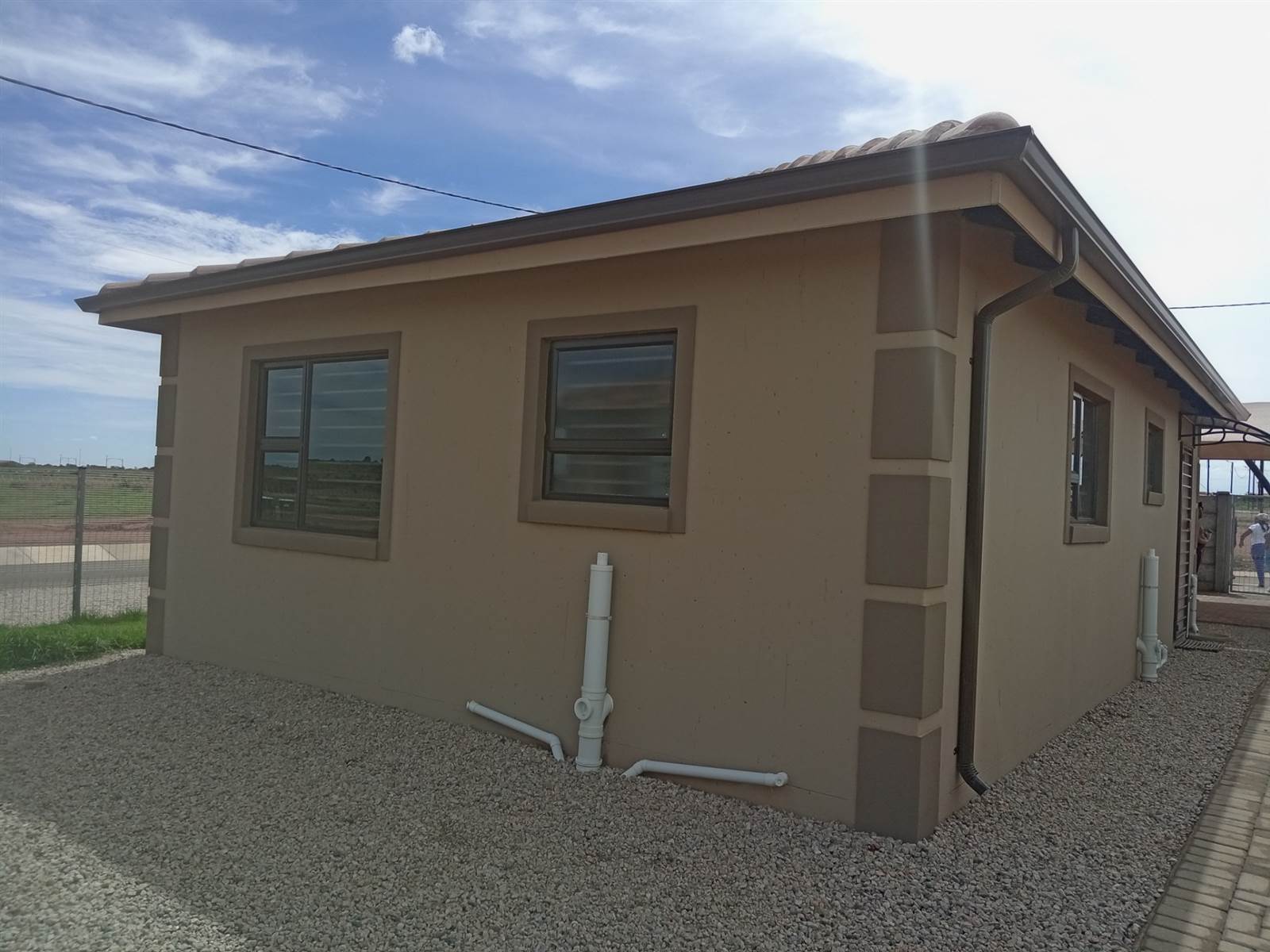 2 Bed House in Sebokeng Zone 10 photo number 2