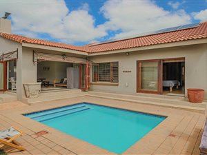 3 Bed House in Pierre van Ryneveld