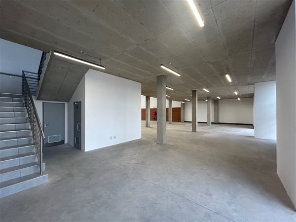 800  m² Industrial space