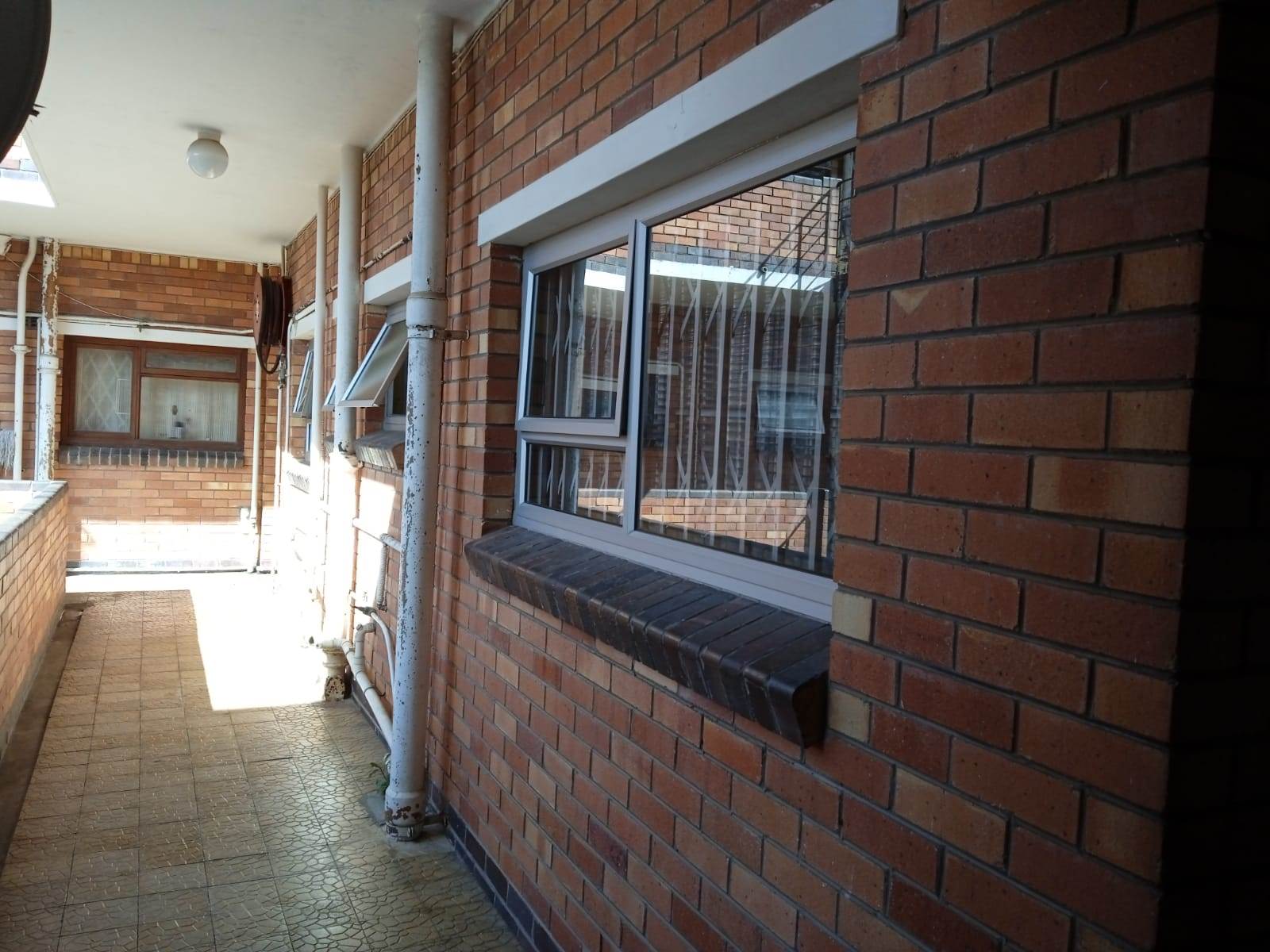 2 Bed Flat in Southernwood photo number 1