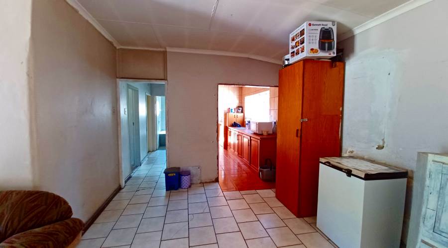4 Bed House in Sasolburg photo number 16