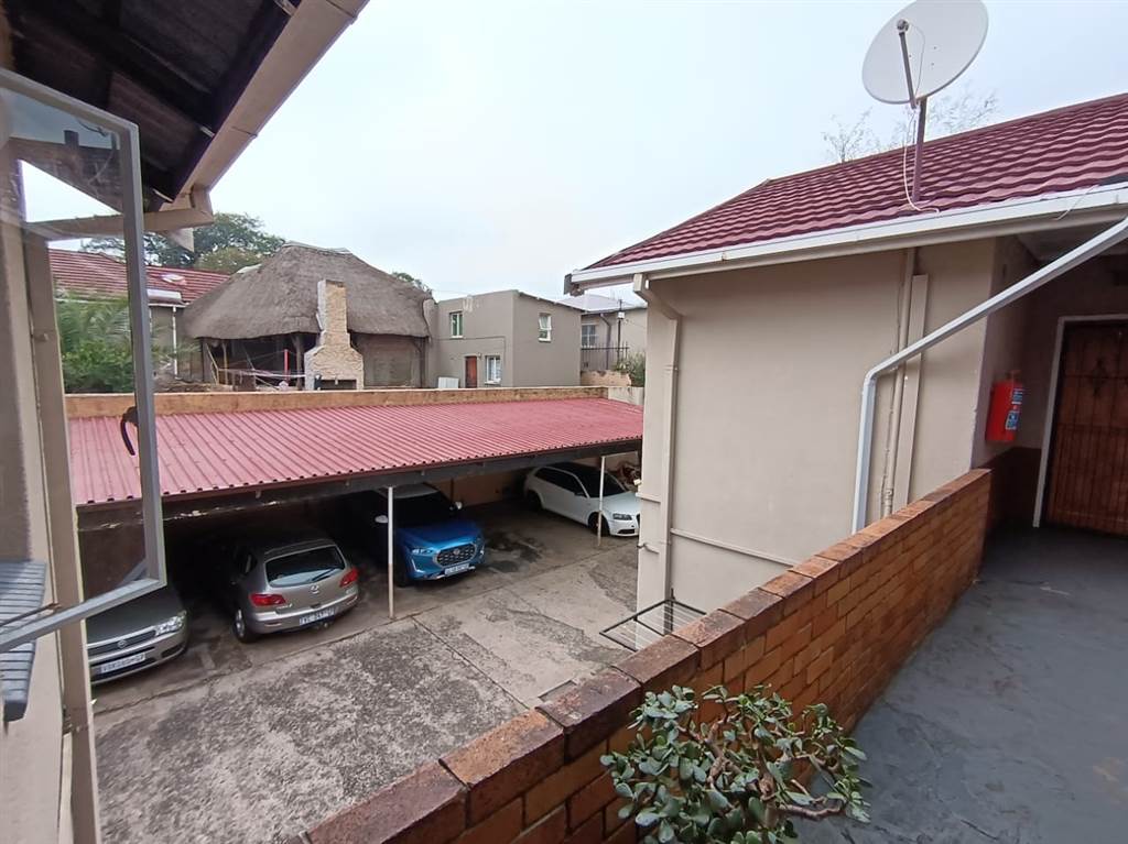 1 Bed Apartment in Brakpan Central photo number 8