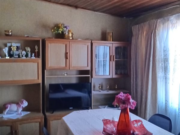 2 Bedroom House 2 Bedroom House