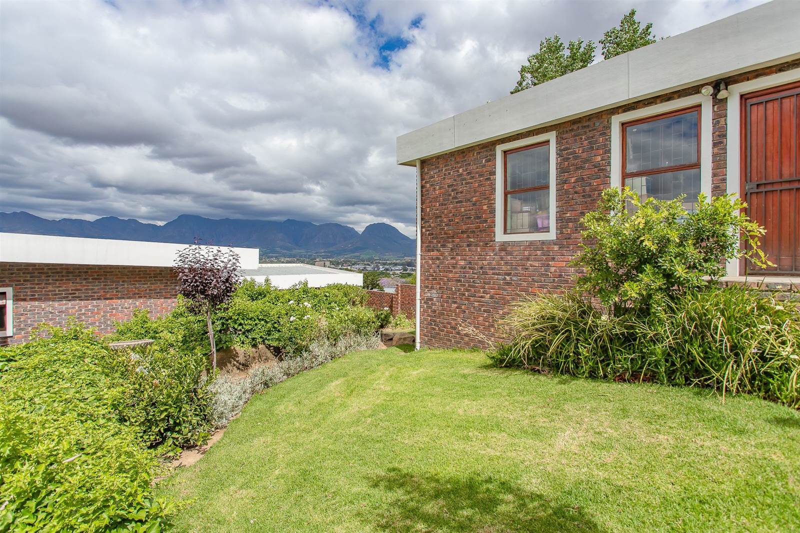 4 Bed House in Paarl Central East photo number 21