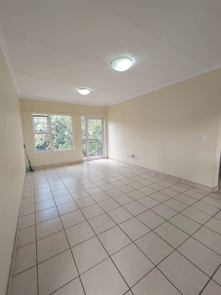 2 Bed Apartment in Castleview photo number 5