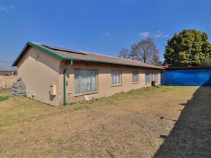 4 Bed House in Witpoortjie