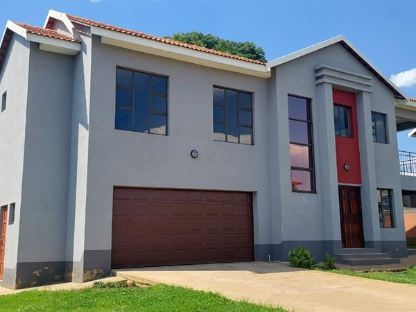 3 Bedroom House 3 Bedroom House