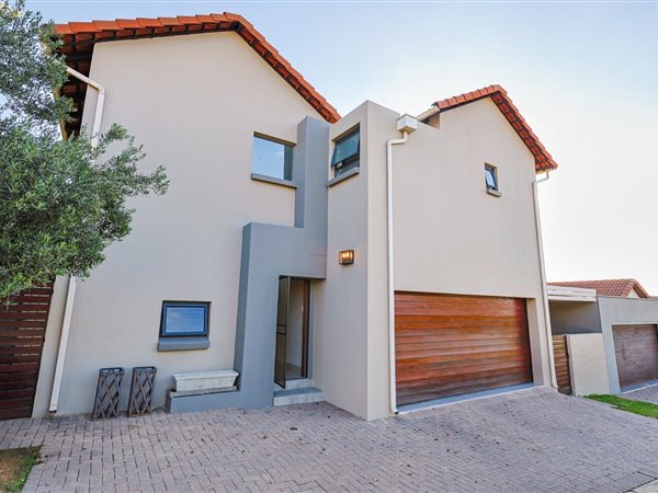 3 Bedroom House 3 Bedroom House
