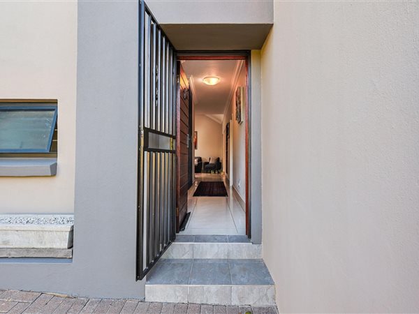 3 Bedroom House 3 Bedroom House