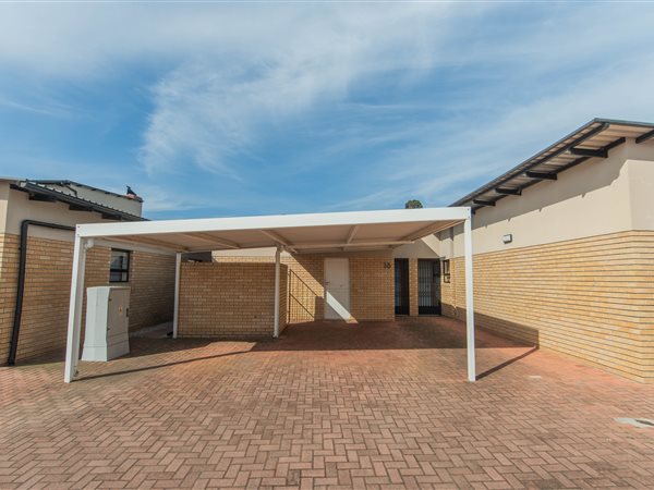 2 Bedroom Townhouse 2 Bedroom Townhouse