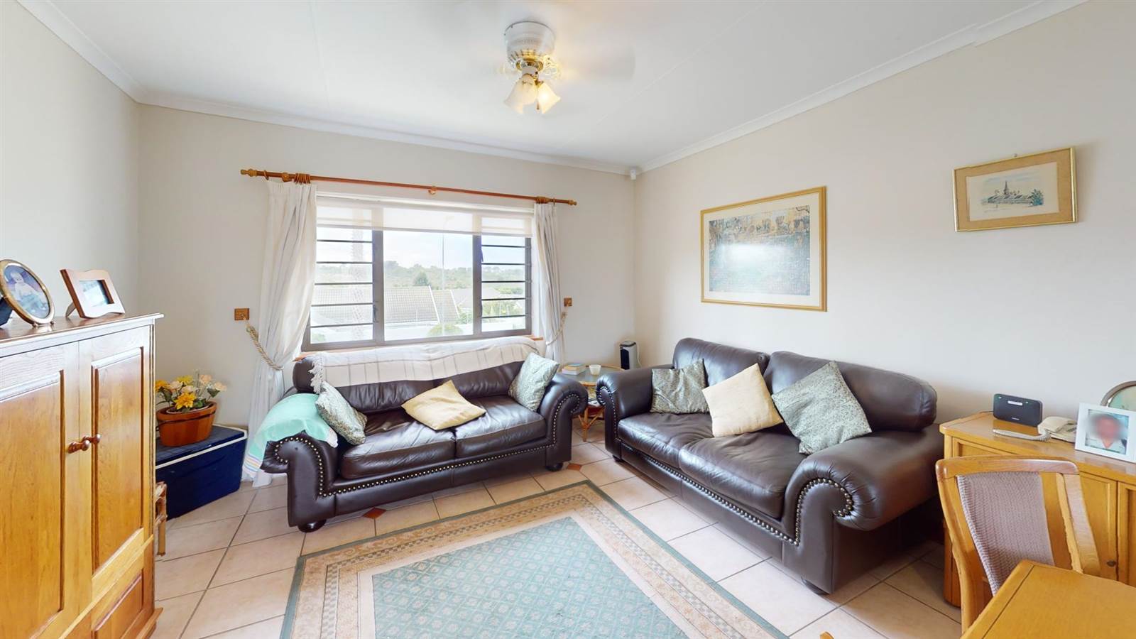2 Bed Townhouse in Walmer photo number 7