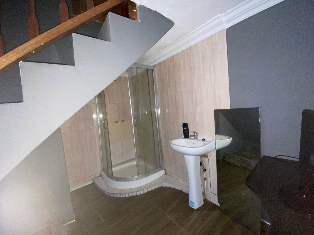 4 Bed Duplex in Moseley photo number 20
