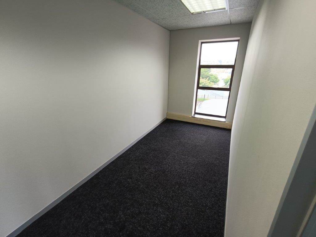292  m² Commercial space in Hurlingham photo number 11