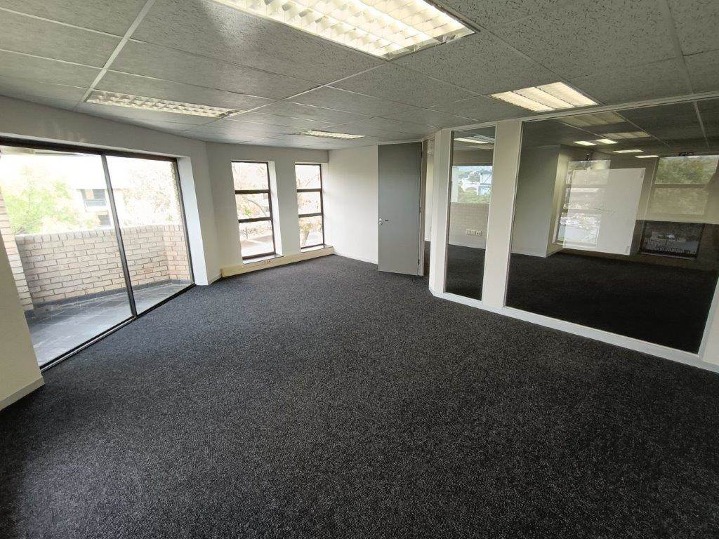 292  m² Commercial space in Hurlingham photo number 9