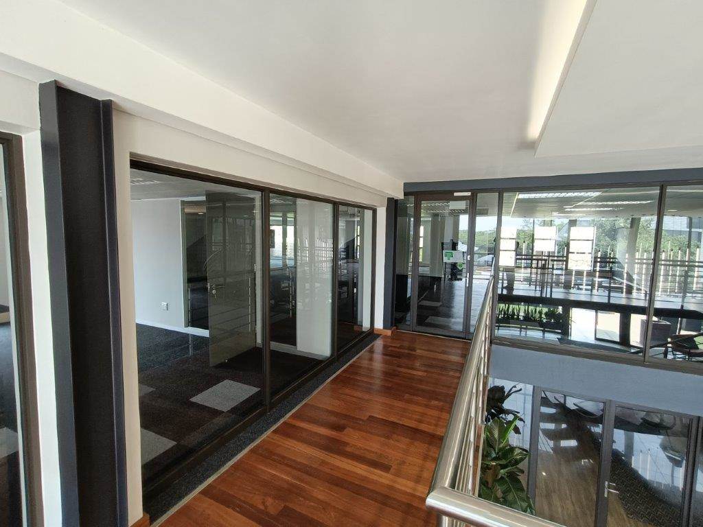 292  m² Commercial space in Hurlingham photo number 3